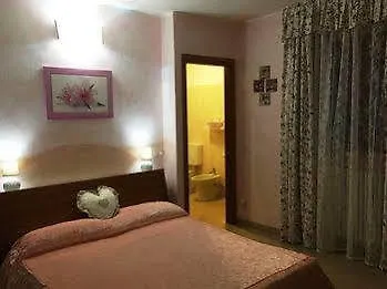 House Cristina شقة Perledo
