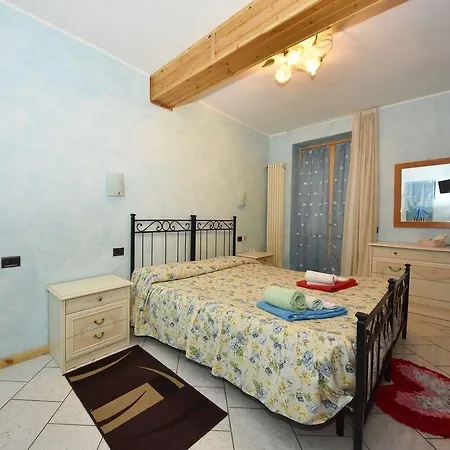 Apartment House Cristina *
