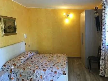 Apartment House Cristina *